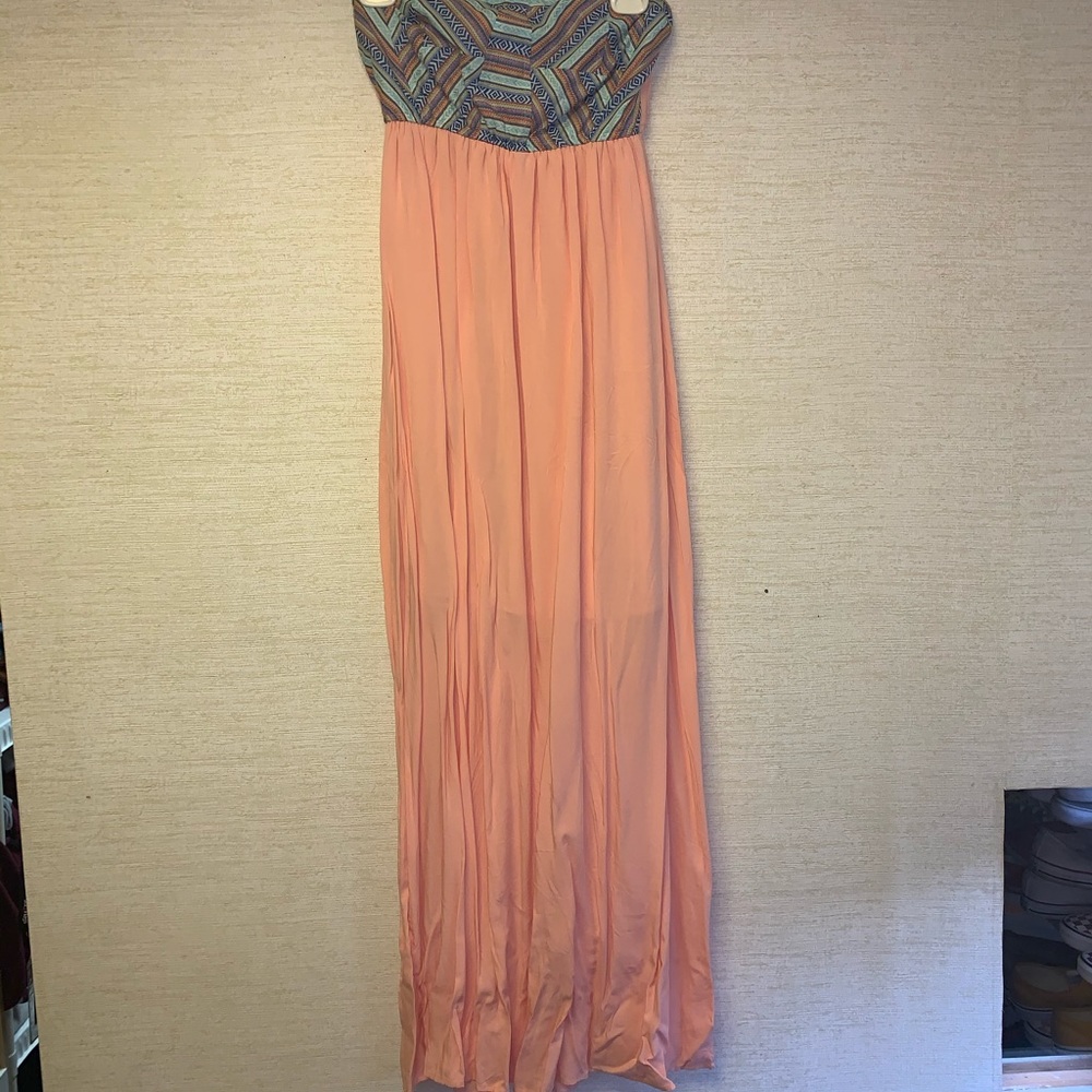 Summer time maxi dress!